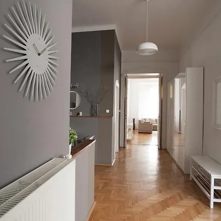 Royal Center * 布达佩斯